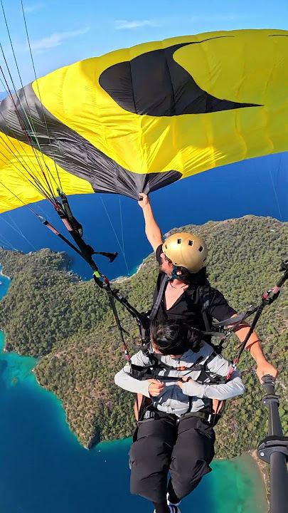 I caught a parachute in the sky #paragliding #travel #hasankaval