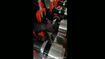 Specification change operation of roller shutter box forming machine