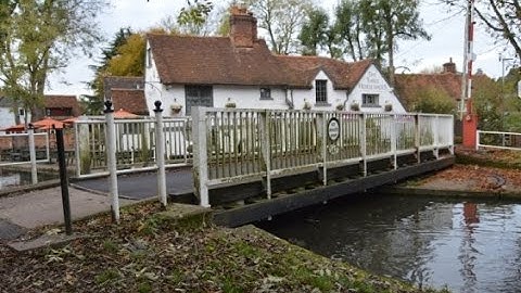 How Does a Canal  Swing Bridge Work? Actual Adventure!