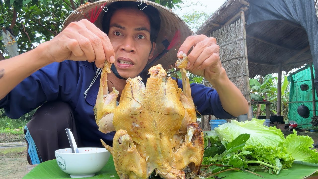 NGÀY MƯA NGẬP VƯỜN MUKBANG ĐỒNG QUÊ GÀ HẤP MUỐI HỘT CUỐN RAU XANH