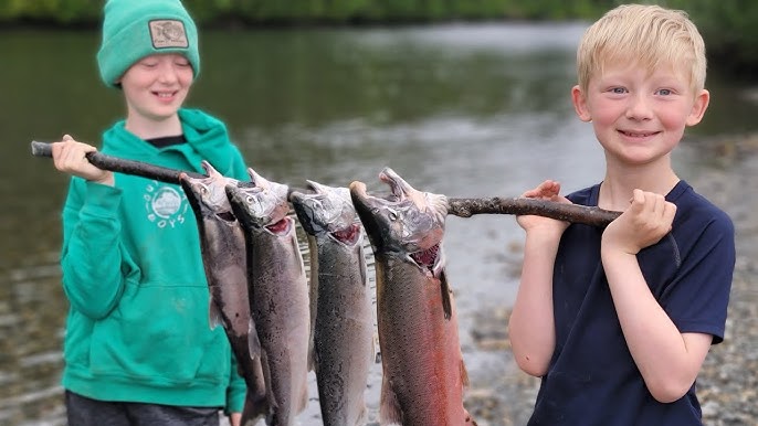 4 Days Swamp Foraging with My Family - Frogs, Fishing, Sharks, Crabs &  More! 