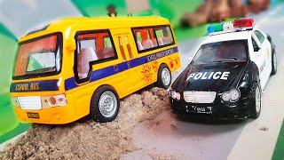 Мультики про полицейские машинки и автобусы - Петрович спасает детей на супер машинках