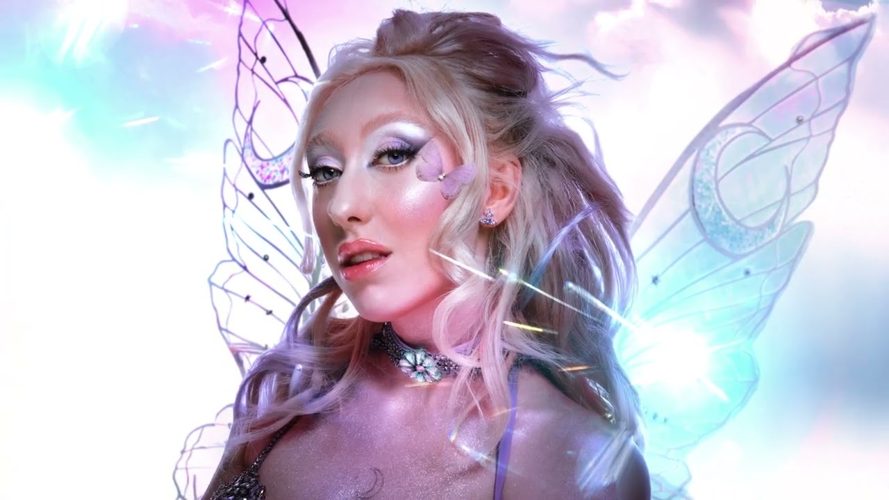 Watch LUNA – Diamond (Visualizer) on YouTube Watch LUNA – Diamond (Visualizer) on YouTube
