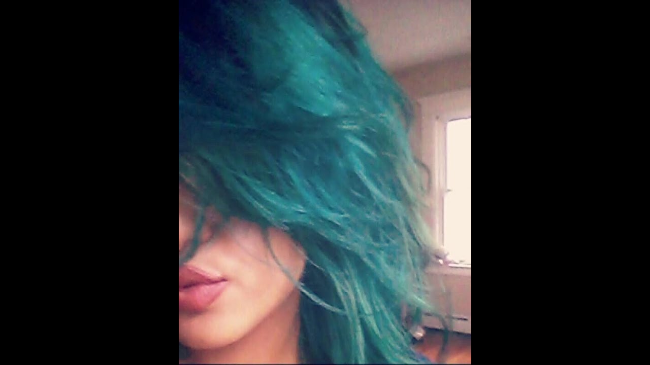 How to Achieve Mermaid Blue Green Hair at Home - wide 9