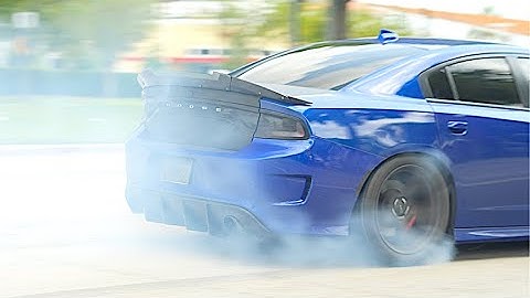 Dodge Hellcat Mid muffler delete *** WARNING WATCH BEFORE PURCHASE *** Muffler delete exhaust system