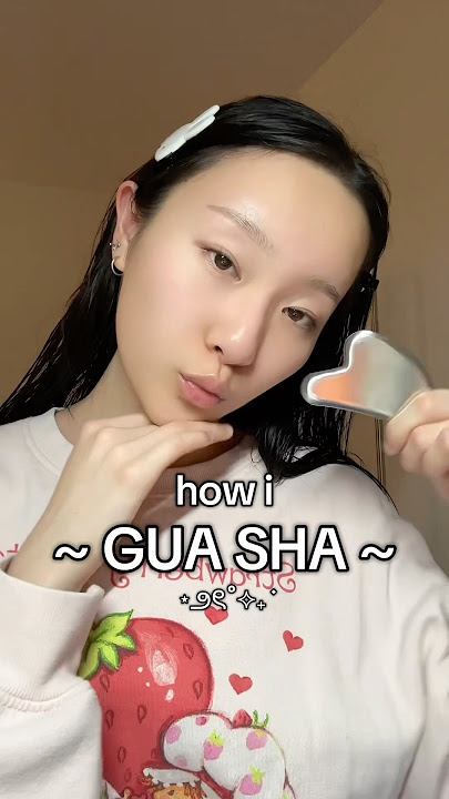HOW I GUA SHA FOR THAT SNATCHED FACE #guashafacial #guasha #beautytips #skincaretips #beautyhacks