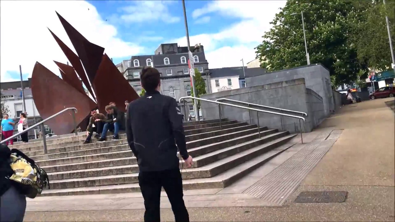 WOW air Travel Guide Application - Galway