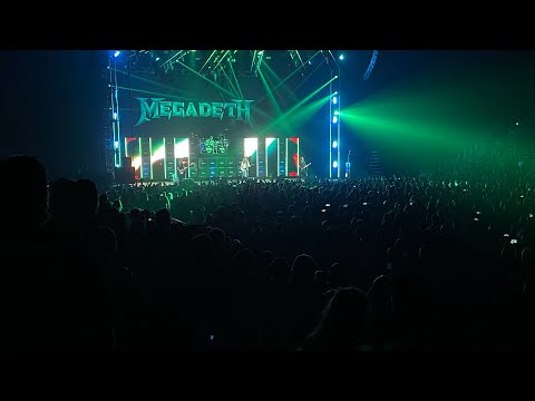 Megadeth - She-Wolf/Dave Mustaine getting mad at Security (Live Nashville, Tennessee - May 6, 2022)