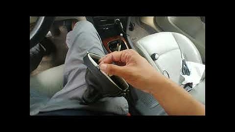 2005 Saab 9-3 fixing my mistake shifter boot replacement