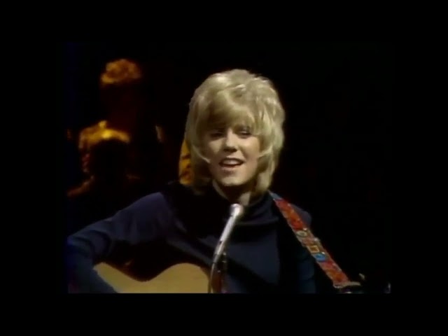 Anne Murray - A Stranger In My Place