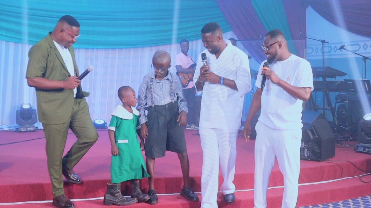 KWAKU MANU and FUNNY FACE meet AWESOA COMEDY KIDS (Agyaaku, Potana, Anoteewa