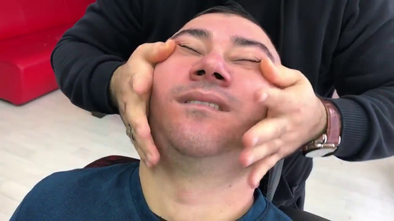 Asmr Massage By Numan Big bear MAGİC HANDS🐻😌(back,head,Neck,face)massage.