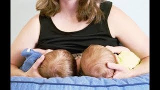 Ibu Muda Menyusui 3 Anak