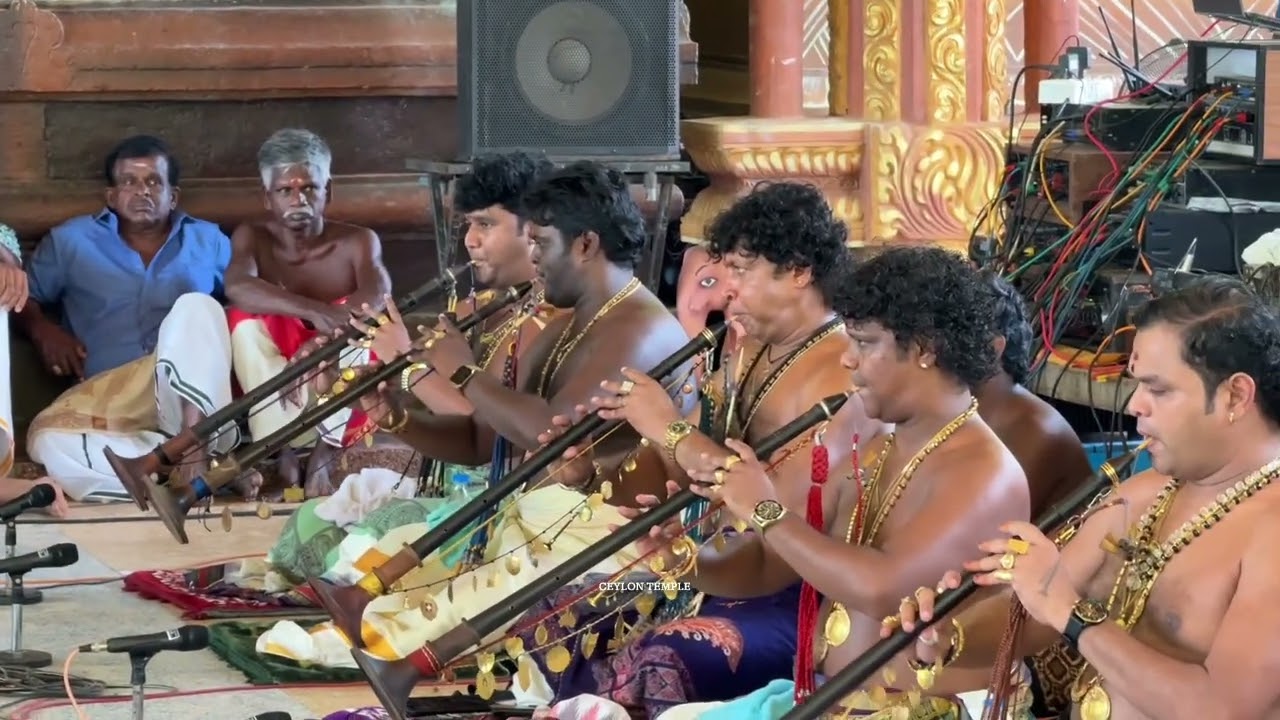 ஈழத்துக் கலைஞர்களின் அருமையான வாசிப்பு 