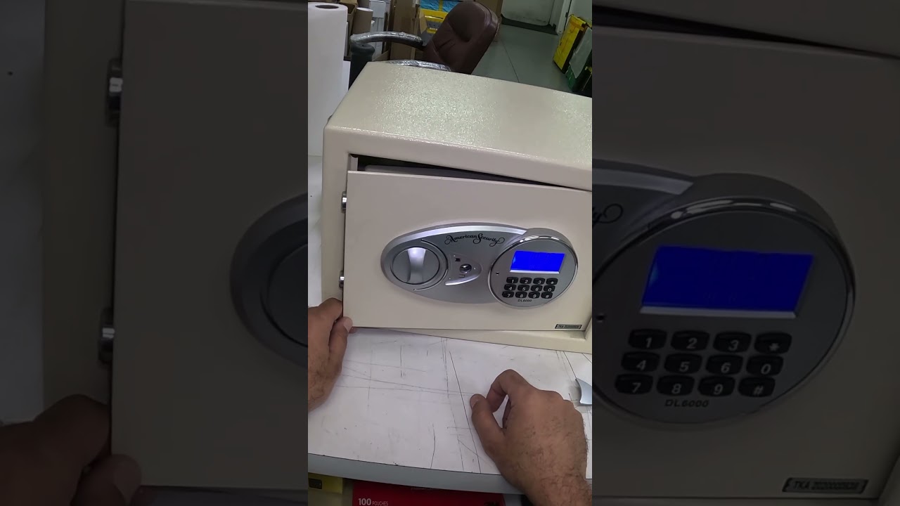 How to change the combination on EST1014 amsec safe. 