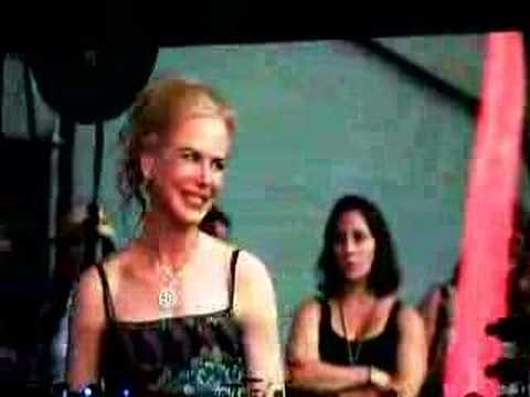 Singing Happy Birthday to Nicole Kidman