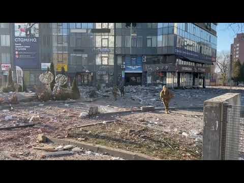 Ситуація під обстріляним будинком у Жулянах