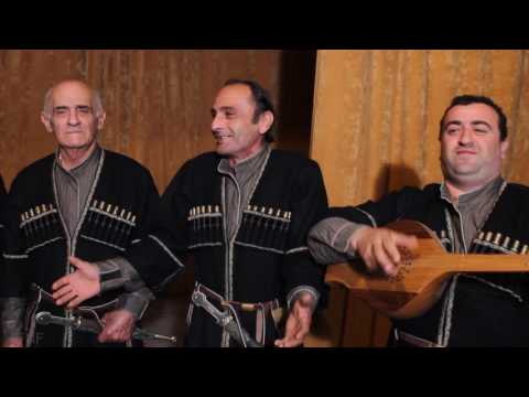 ჰიდაინანო, ანსამბლი \'შუახევი\'