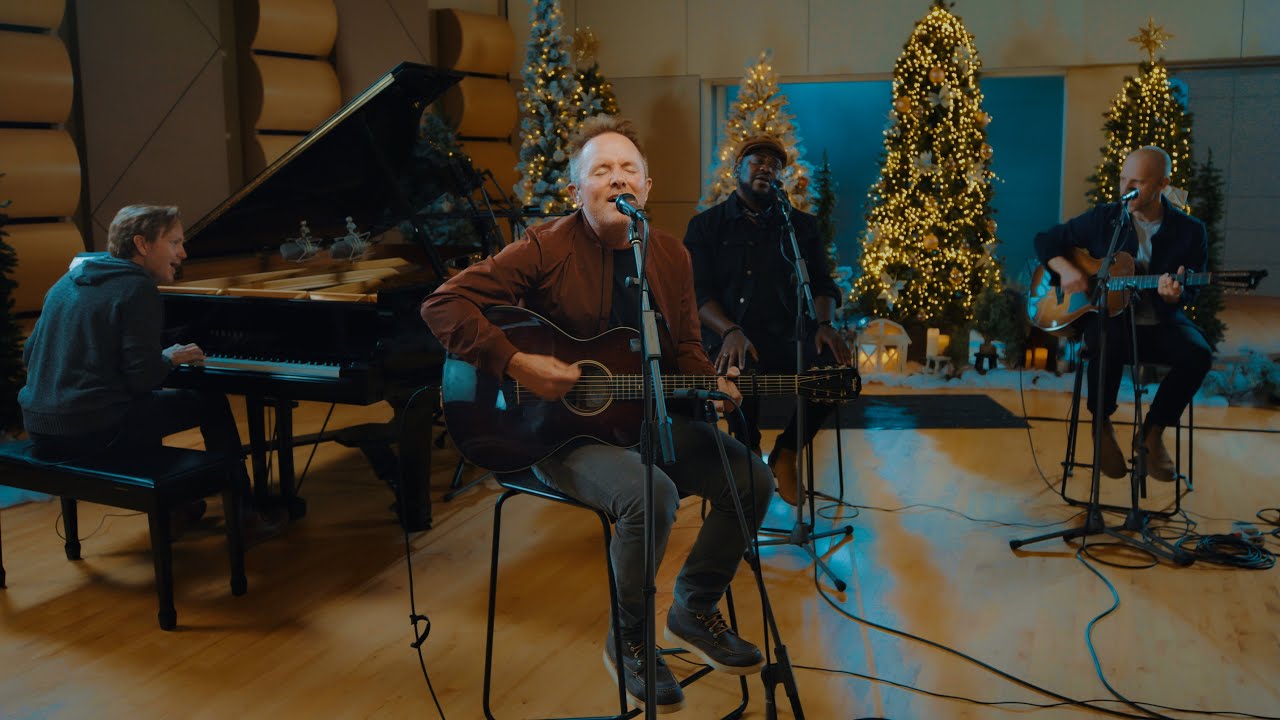 Emmanuel God With Us // Chris Tomlin // New Song Cafe YouTube
