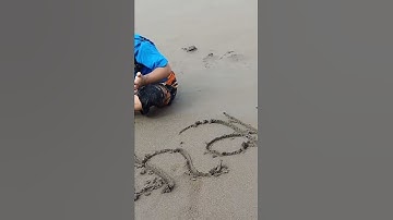 KESERUAN BERMAIN PASIR DI PANTAI PANGANDARAN | ATHALLA ADYA S.H OFFICIAL #short #shortsfeed #pantai
