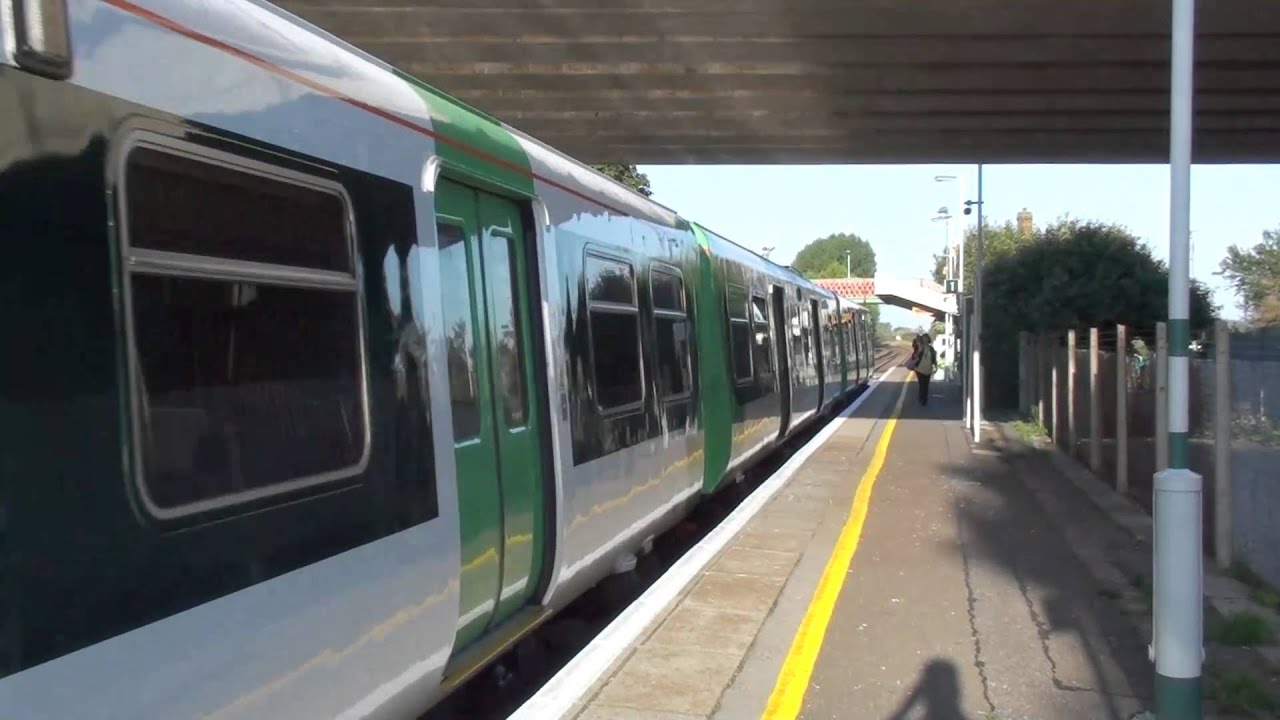 313212 Departs Goring By Sea On A Littlehampton Brighton Service