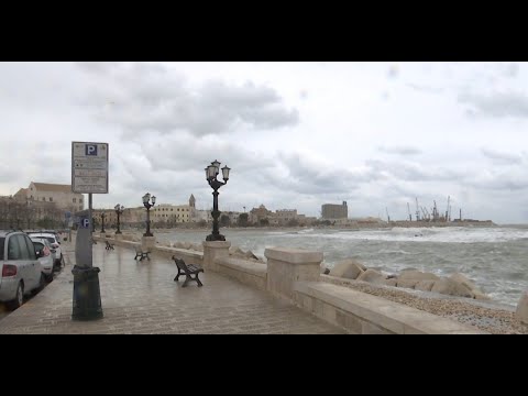 Video Meteo Puglia, pioggia a Bari e neve oltre i 500 metri. Laricchia: Domenica torna l'amico maestrale