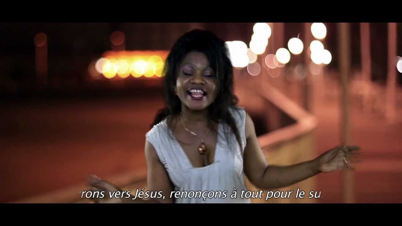 Kelly Enjoy dans " LA SOLUTION " YouTube