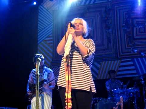 Sia - "Oh Father (Madonna cover)" (House of Blues San Diego 04/19/10)