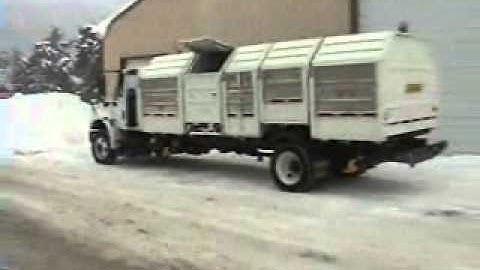 KANN Curbsort Series   Model SD4400 Plastics Compactor