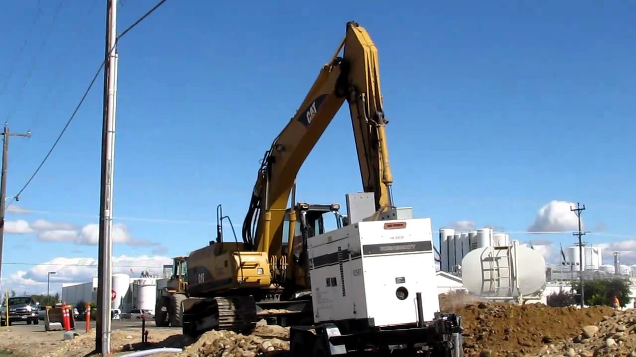 caterpillar-320c-lu-youtube