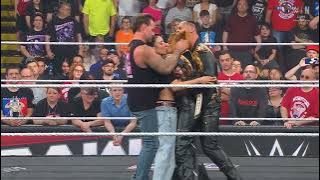 AJ Lee And Becky Lynch Kiss But What Were CM Punk And Seth Rollin Thinking