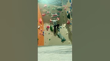 Pink v2 flash climb @rockclimbfairfield5053 #rock #climbing #bouldering #clips #fypp