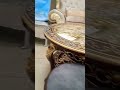 банкетка, кофейный столик и диван