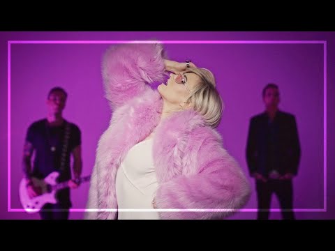 ANTONOVA - Nevšední (Official Music Video) ft. Smrtislav