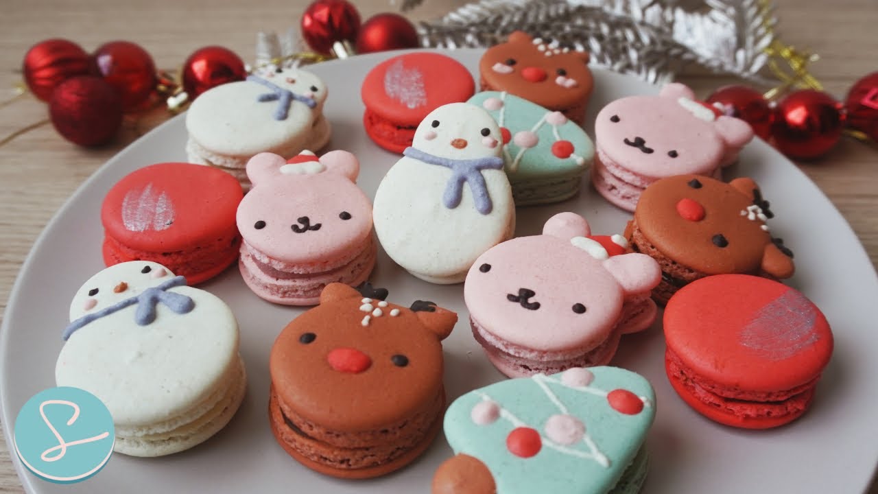 CHRISTMAS MACARONS RECIPE - Sumopocky (How to make multiple designs in one macaron batch)