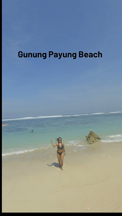 Top 5 Beaches in Bali , one of the best one is the Suluban Beach.