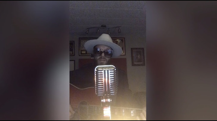 Corey McCormick - "Seasons" Chris Cornell Cover (Quarantunes Evening Session)