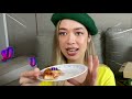 Thai Pizza Review! Pineapple on pizza (HAWAIIAN PIZZA TASTE TEST)