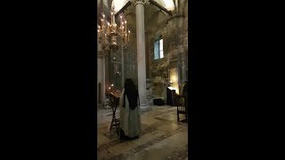 Kyrie Eleison-Visoki Decani, 1 hour