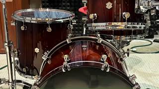 👀 Check out this beautiful 100% Bubinga Custom Kit. 🤘 🥁 #rldrums #soundwavemaster