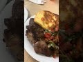 Disfrutando de una deliciosa cena buen provecho mi gente bella