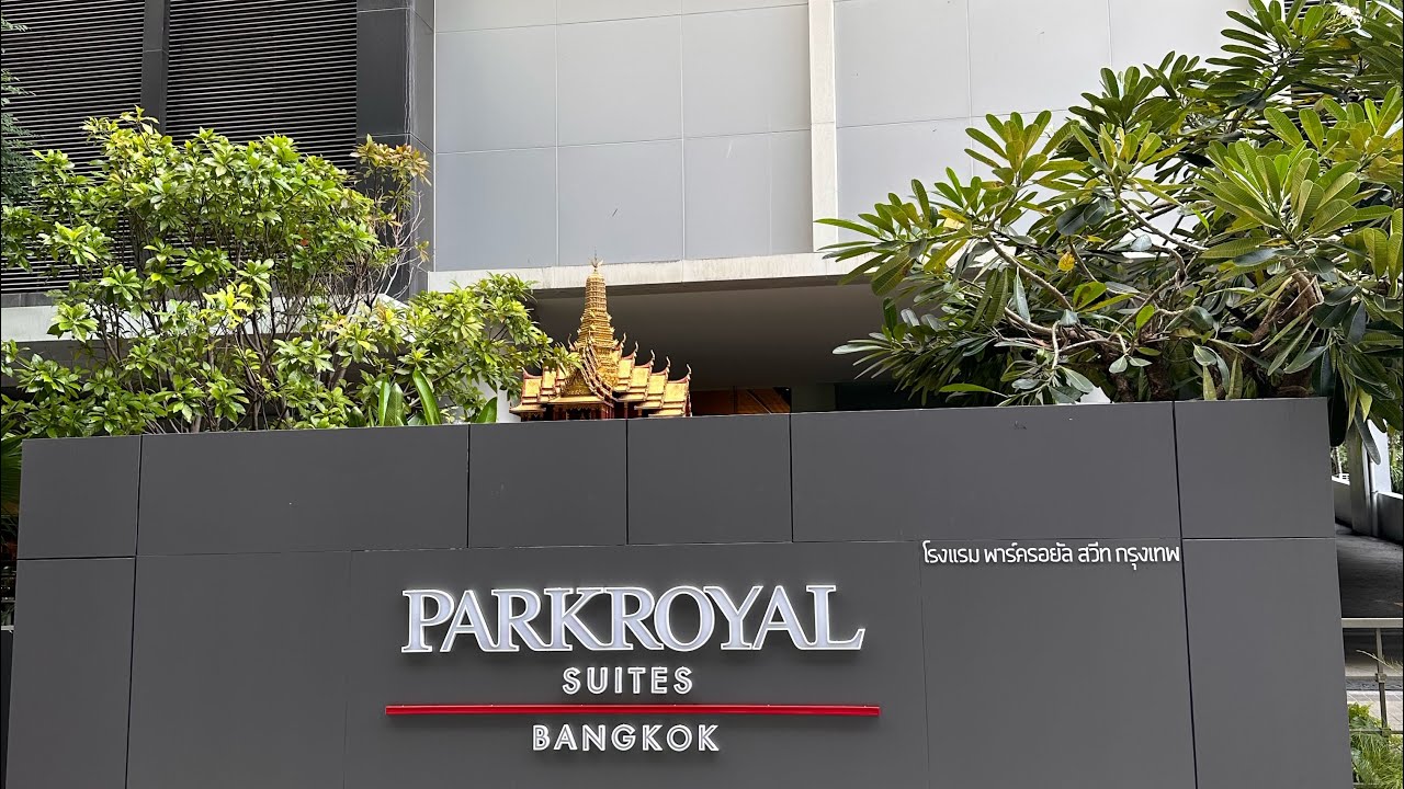 Review PARKROYAL Suites Hotel Sukhumvit, Bangkok Thailand plus a walk around Soi 4 Nana 🙏🇹🇭🇦🇺