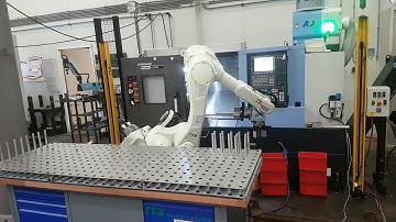 RFA Robotloader Kawasaki Robot RS020NFE91 bij Doosan draaibank