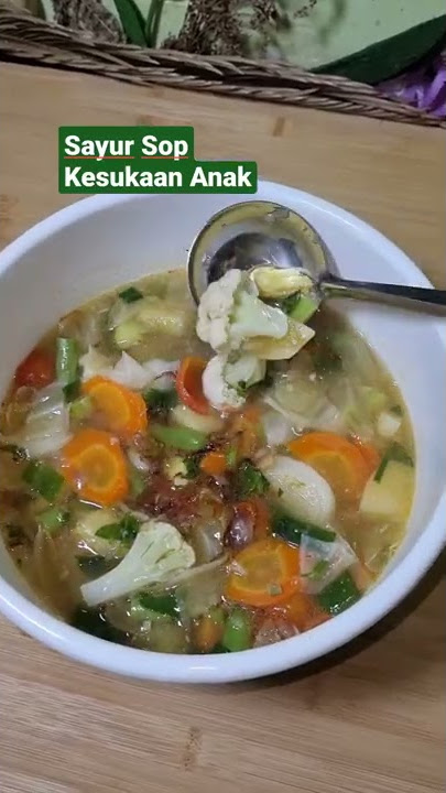 Sayur Sop ala Emak2 Desa, Tanpa Daging.