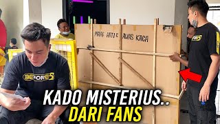 MYSTERIOUS GIFT FOR KIANO.. BAIM WAS AFRAID THE GIFT WOULD BE WEIRD.. AND IT TURNS OUT THE CONTEN...