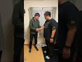 握手で首の骨を折る、弟子にしか効かないウェイブの達人#shorts #パロディ #ウェイブ