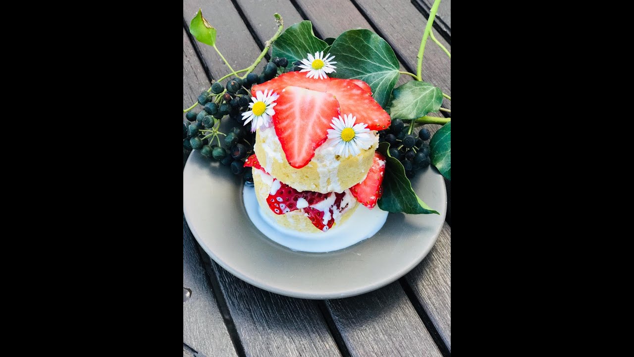 Keto strawberry shortcake/mug cake, gluten free/low carb/paleo YouTube