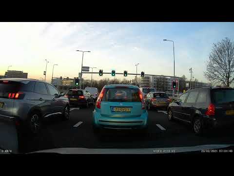 Traffic Light Detection using Opencv and YOLOv3 (Tutorial in description)