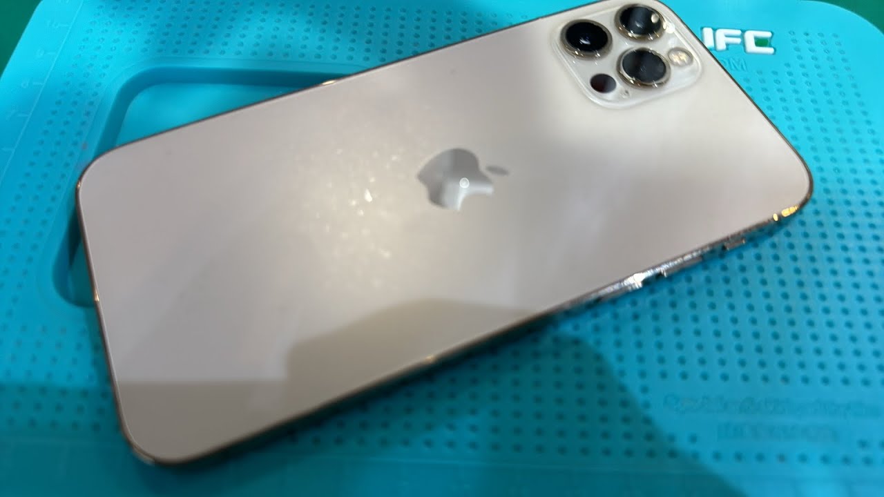 iPhone 12 Pro 急に画面が真っ暗になって起動しないロジックボード基板