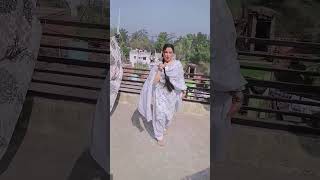 Too Cheez Badi Hain #treading #shorts #virel #shorts #dance #video #hindisong #payal bhabhi 💥💫👌👌